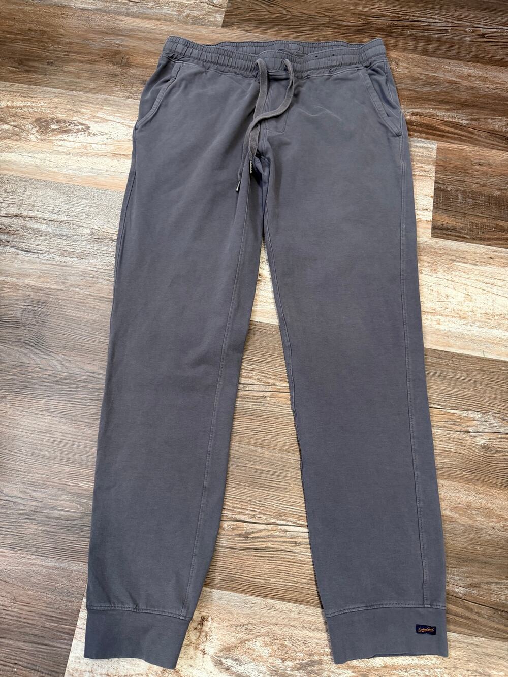 Good Man men's gray joggers in size Medium EUC athletic lounge pants